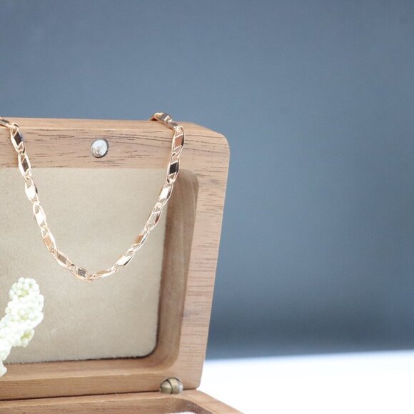 Rose Gold Figaro Chain Necklace with Extender – 19.7 Inch Shine, XPNL0010 - Picture 6 of 12